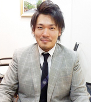 鑑定士